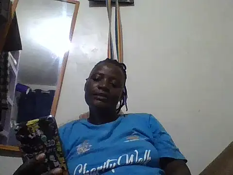 Snapshot of yourdreamgirlT chatting on 18, 7, 2026 yourdreamgirlT online show from 18, 7, 2026