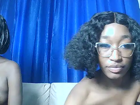 Snapshot of pinky_aura22 chatting on 16, 6, 2026 pinky aura22 online show from 16, 6, 2026