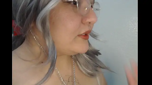 Snapshot of MaevenNectar chatting on 19, 5, 2026 MaevenNectar online show from 19, 5, 2026