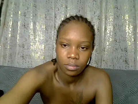Snapshot of silkynova chatting on 27, 5, 2026 silkynova online show from 27, 5, 2026