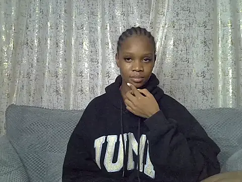 Snapshot of silkynova chatting on 15, 6, 2026 silkynova online show from 15, 6, 2026