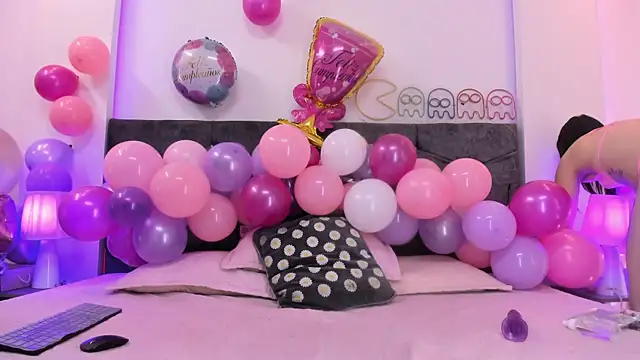 Snapshot of Meghan_candy chatting on 1, 6, 2026 Meghan candy online show from 1, 6, 2026