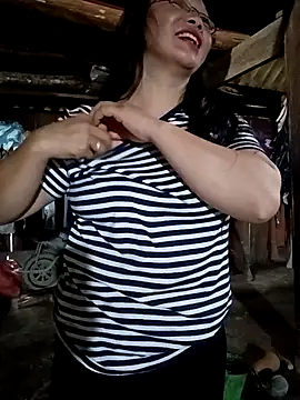 Snapshot of Susi-so chatting on 16, 7, 2026 Susi-so online show from 16, 7, 2026