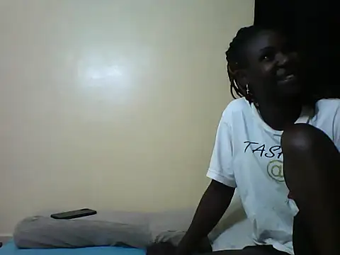 Snapshot of Bambybeauty2 chatting on 25, 6, 2026 Bambybeauty2 online show from 25, 6, 2026