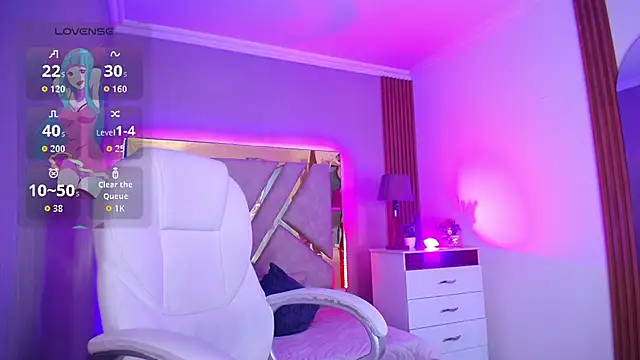 Snapshot of Tiffany_Valentiine chatting on 27, 5, 2026 Tiffany Valentiine online show from 27, 5, 2026