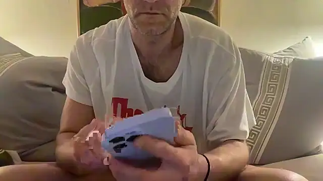 prankcaller online show from 22, 7, 2026