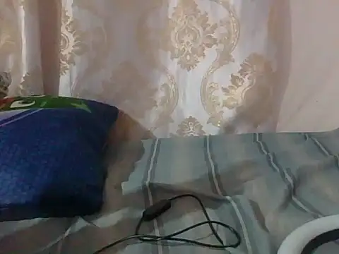 Snapshot of Queen_Zuri chatting on 28, 6, 2026 Queen Zuri online show from 28, 6, 2026