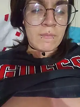 Karengenesisx online show from 13, 6, 2026