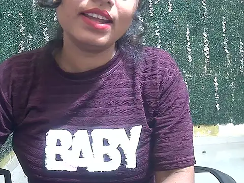 Snapshot of shallykaur chatting on 13, 6, 2026 shallykaur online show from 13, 6, 2026