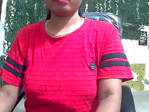 Snapshot of shallykaur chatting on 30, 5, 2026 shallykaur online show from 30, 5, 2026