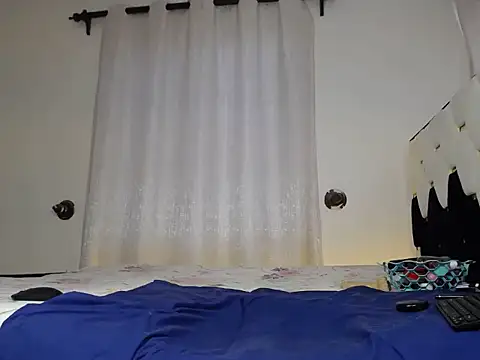 KinkQueenLove online show from 3, 6, 2026