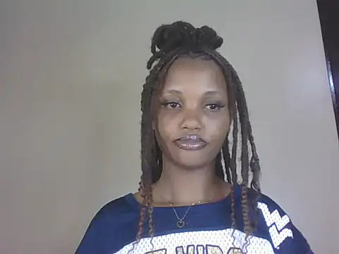 PrettyT5 online show from 4, 8, 2026