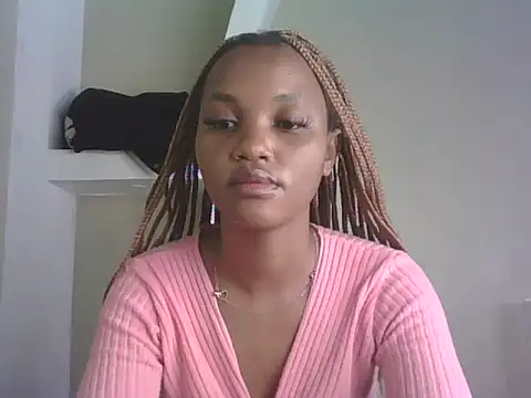 PrettyT5 online show from 6, 7, 2026