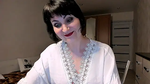 Snapshot of Helen_Beller chatting on 20, 5, 2026 Helen Beller online show from 20, 5, 2026