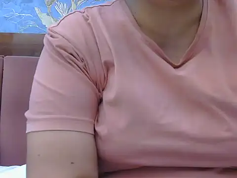 Snapshot of sexy_bhabhi44 chatting on 24, 5, 2026 sexy bhabhi44 online show from 24, 5, 2026