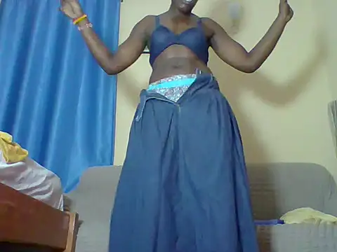 Blacksexyqueen24 online show from 18, 5, 2026