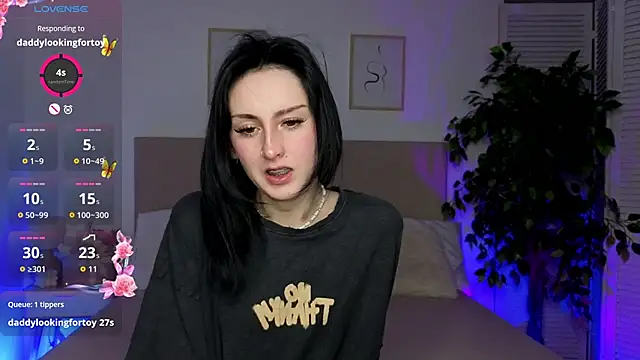 Little1 molly online show from 17, 5, 2026