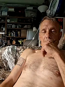 Snapshot of truckdawg2023 chatting on 19, 6, 2026 truckdawg2023 online show from 19, 6, 2026