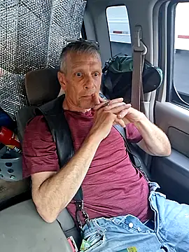 Snapshot of truckdawg2023 chatting on 15, 6, 2026 truckdawg2023 online show from 15, 6, 2026