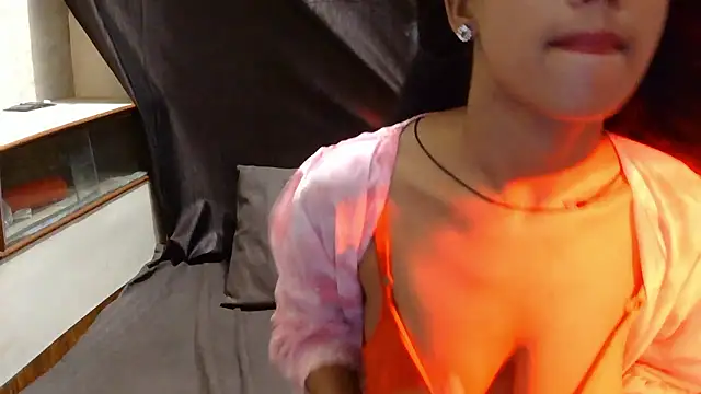 Snapshot of BabyQueen23 chatting on 18, 6, 2026 BabyQueen23 online show from 18, 6, 2026