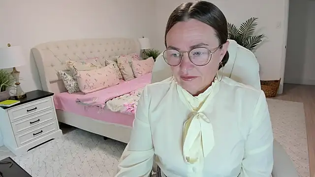 Snapshot of Vika73 chatting on 11, 7, 2026 Vika73 online show from 11, 7, 2026