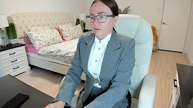 Vika73 online show from 17, 10, 2025