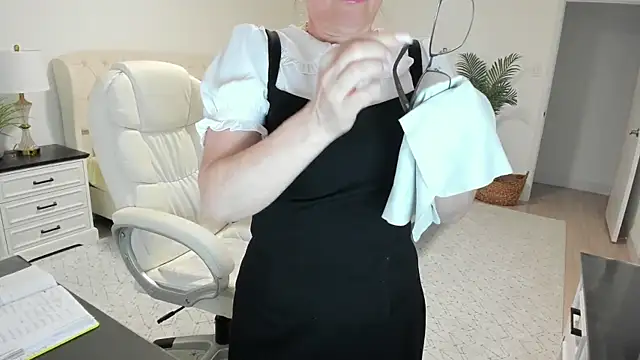 Vika73 online show from 13, 4, 2026