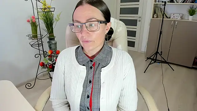 Vika73 online show from 4, 12, 2025