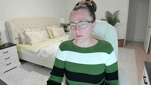 Vika73 online show from 22, 4, 2026