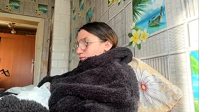 Snapshot of SparkleJebb chatting on 19, 5, 2026 SparkleJebb online show from 19, 5, 2026