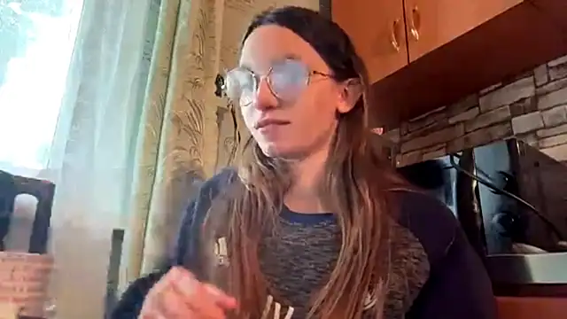 Snapshot of SparkleJebb chatting on 12, 6, 2026 SparkleJebb online show from 12, 6, 2026