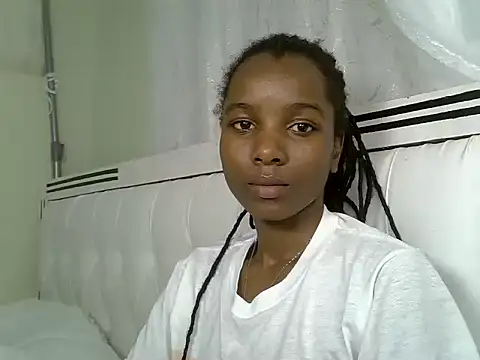 Snapshot of Sexy_vylsa chatting on 7, 7, 2026 Sexy vylsa online show from 7, 7, 2026