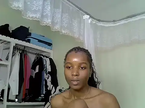 Snapshot of Sexy_vylsa chatting on 5, 6, 2026 Sexy vylsa online show from 5, 6, 2026