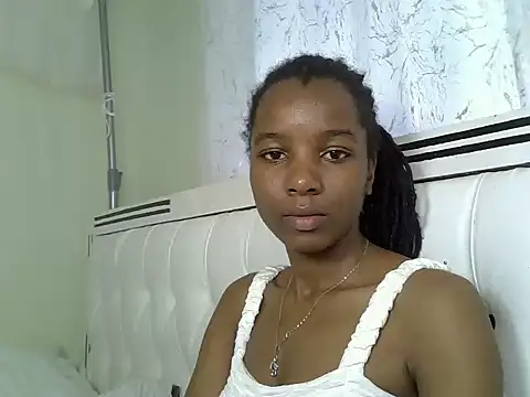 Snapshot of Sexy_vylsa chatting on 7, 7, 2026 Sexy vylsa online show from 7, 7, 2026