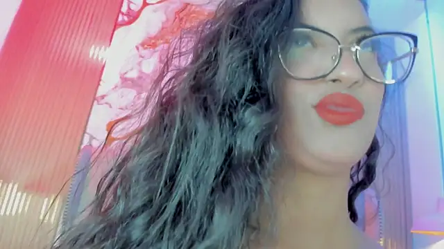 Snapshot of Violetaruizz chatting on 1, 7, 2026 Violetaruizz online show from 1, 7, 2026