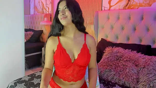 Snapshot of Violetaruizz chatting on 9, 6, 2026 Violetaruizz online show from 9, 6, 2026