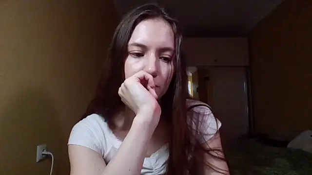 Snapshot of MilkaCrystal chatting on 19, 5, 2026 MilkaCrystal online show from 19, 5, 2026