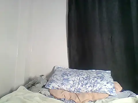 Snapshot of kee_vigin chatting on 25, 5, 2026 kee vigin online show from 25, 5, 2026