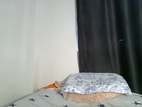Snapshot of kee_vigin chatting on 2, 6, 2026 kee vigin online show from 2, 6, 2026
