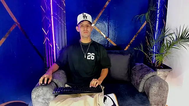 sexy hairy1 online show from 20, 6, 2026