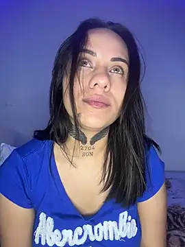 MadisonYoung000 online show from 17, 6, 2026