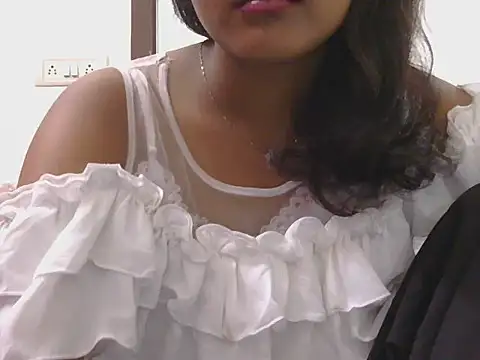 Snapshot of Diana_Penty chatting on 11, 7, 2026 Diana Penty online show from 11, 7, 2026