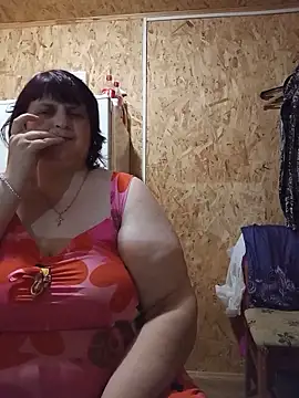 Snapshot of LisichkaOksana chatting on 10, 6, 2026 LisichkaOksana online show from 10, 6, 2026
