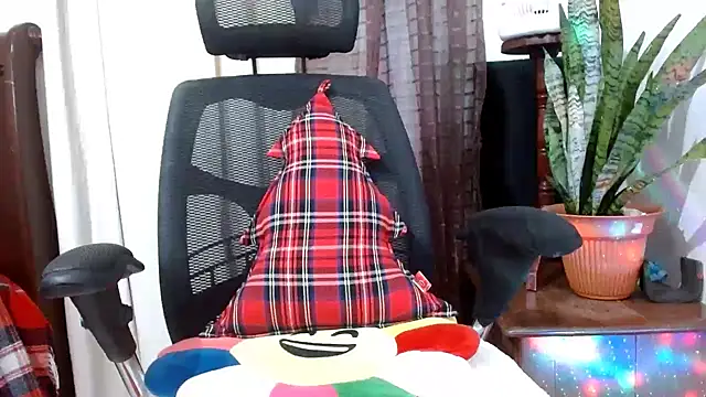 Snapshot of jenny_milf69 chatting on 6, 11, 2025 jenny milf69 online show from 6, 11, 2025