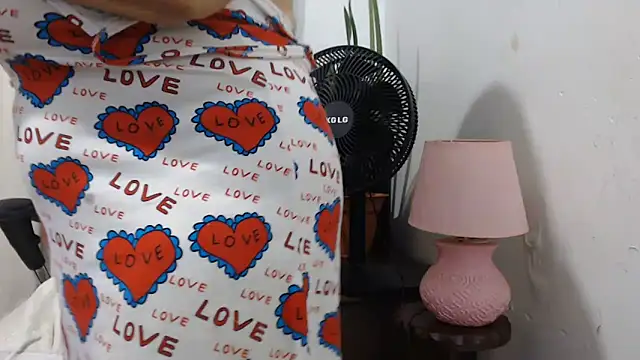 Snapshot of jenny_milf69 chatting on 18, 6, 2026 jenny milf69 online show from 18, 6, 2026