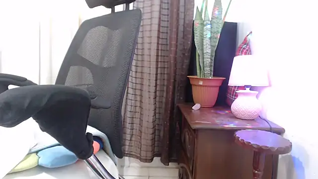 jenny milf69 online show from 18, 4, 2026