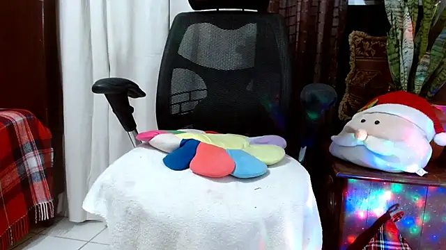 Snapshot of jenny_milf69 chatting on 18, 11, 2025 jenny milf69 online show from 18, 11, 2025