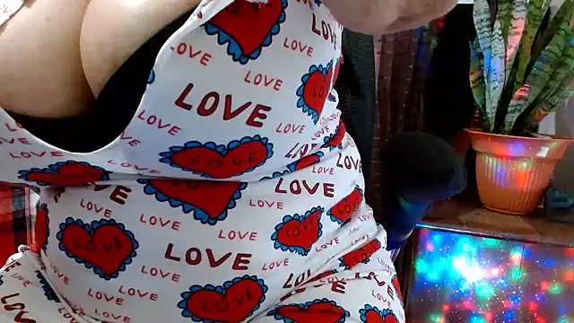 Snapshot of jenny_milf69 chatting on 2, 11, 2025 jenny milf69 online show from 2, 11, 2025