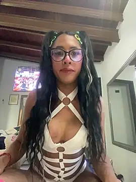 Snapshot of nahomyxxxts chatting on 18, 5, 2026 nahomyxxxts online show from 18, 5, 2026