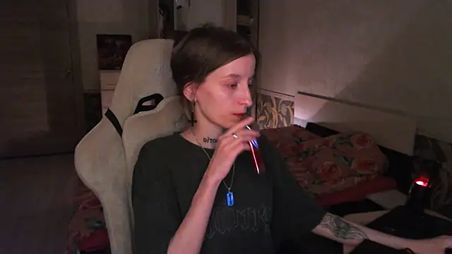 Snapshot of cath_alien chatting on 22, 5, 2026 cath alien online show from 22, 5, 2026